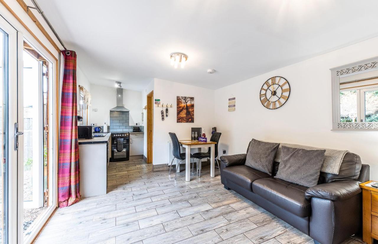 Fairview Farm Holiday Accommodation 14 Luxury Lodges, Cabins, Dog Friendly, Suitable For Couples, Families And Groups, Wedding Guests , Corporate Events, Sleeps 2-65 Guests In Ravenshead, Nottingham Near Sherwood Forest, Set In 88 Acres Екстериор снимка