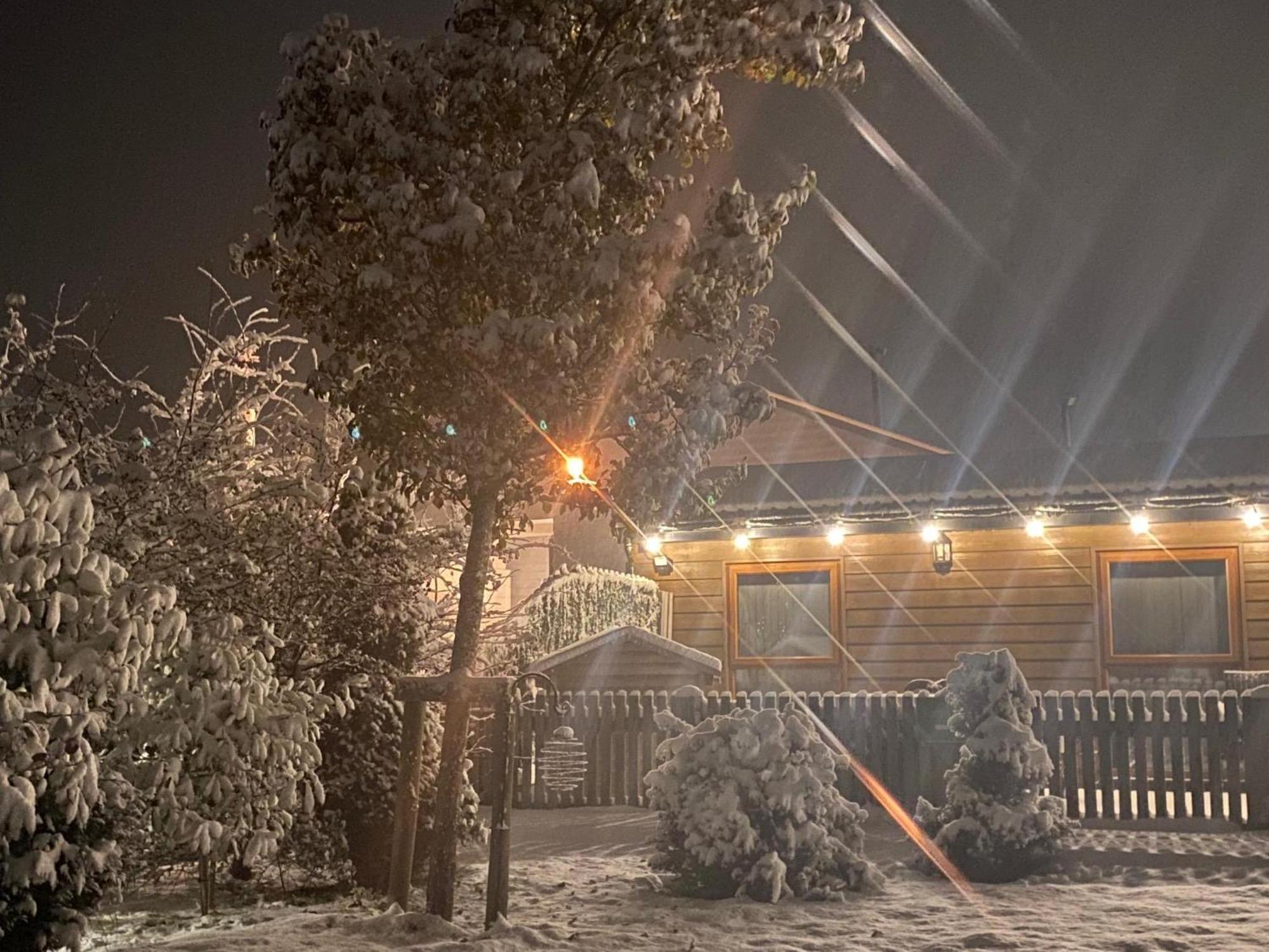 Fairview Farm Holiday Accommodation 14 Luxury Lodges, Cabins, Dog Friendly, Suitable For Couples, Families And Groups, Wedding Guests , Corporate Events, Sleeps 2-65 Guests In Ravenshead, Nottingham Near Sherwood Forest, Set In 88 Acres Екстериор снимка
