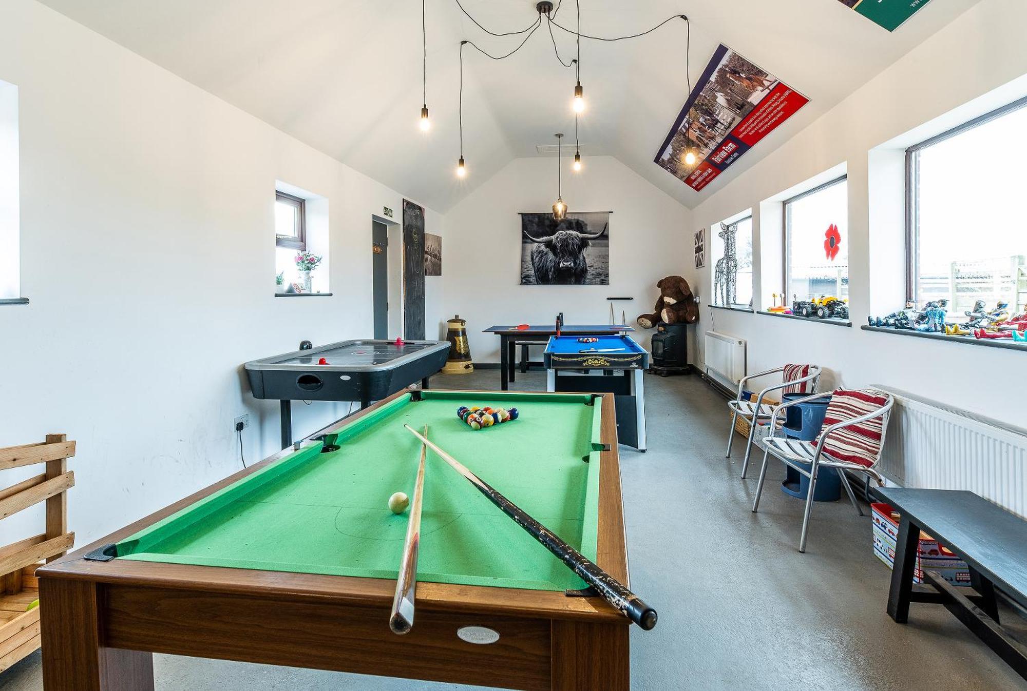 Fairview Farm Holiday Accommodation 14 Luxury Lodges, Cabins, Dog Friendly, Suitable For Couples, Families And Groups, Wedding Guests , Corporate Events, Sleeps 2-65 Guests In Ravenshead, Nottingham Near Sherwood Forest, Set In 88 Acres Екстериор снимка